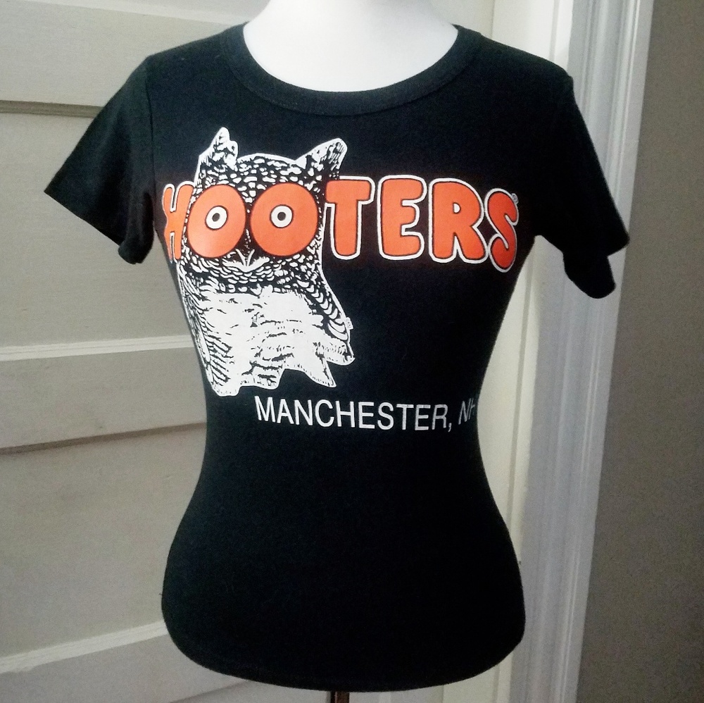 Hooters Girl Uniform T-shirt Small